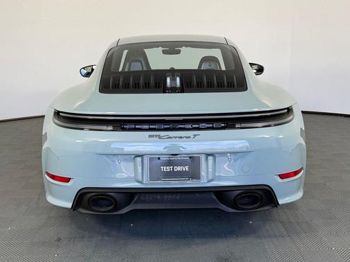 2025 Porsche 911 Carrera T