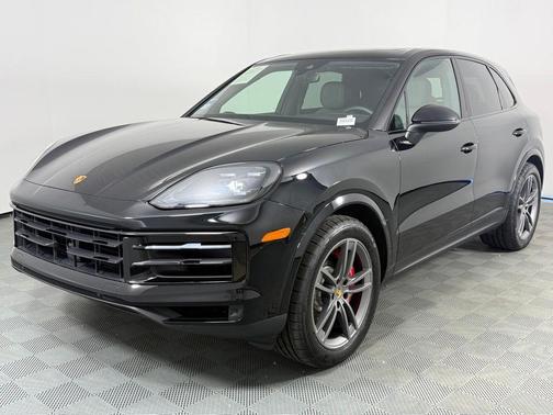 2024 Porsche Cayenne S