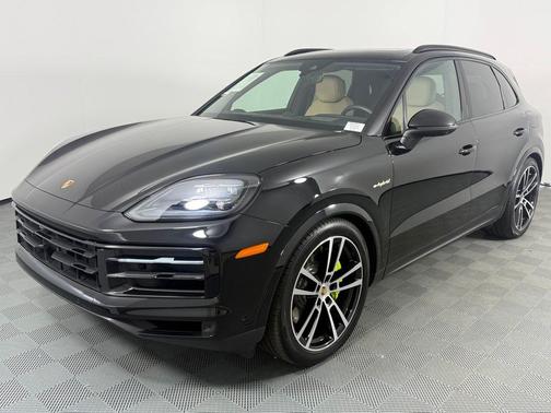 2025 Porsche Cayenne E-Hybrid AWD