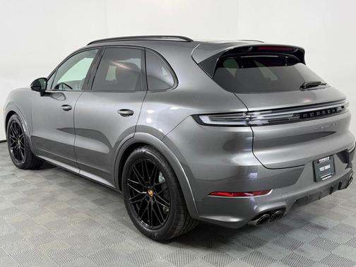 2026 Porsche Cayenne GTS