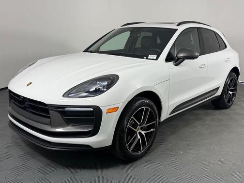 2025 Porsche Macan T