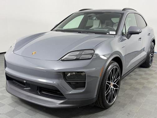 2026 Porsche Macan 4