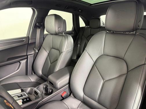 2026 Porsche Macan GTS