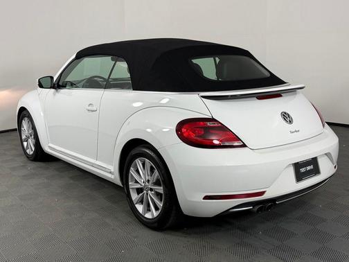2019 Volkswagen Beetle 2.0T SE