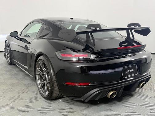 2024 Porsche 718 Cayman GT4 RS