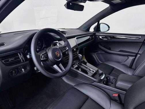 Jet Black 2026 Porsche Macan Base