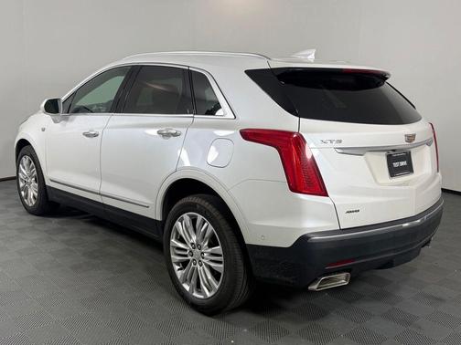 Crystal White Tri-Coat 2017 Cadillac XT5 Premium Luxury