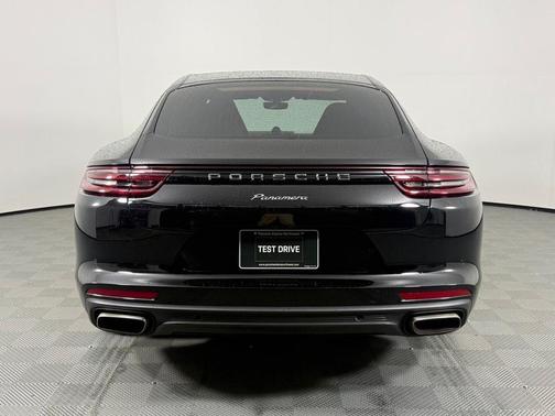 2019 Porsche Panamera Base