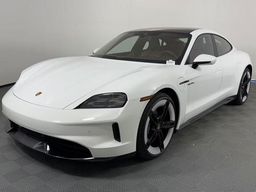 2026 Porsche Taycan GTS