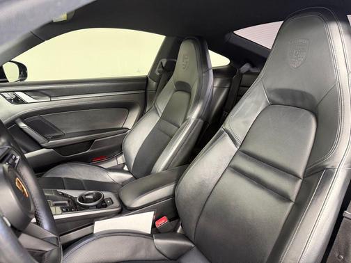 2020 Porsche 911 Carrera 4S