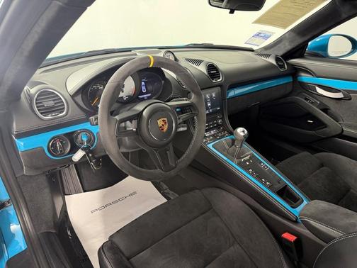 2020 Porsche 718 Cayman GT4