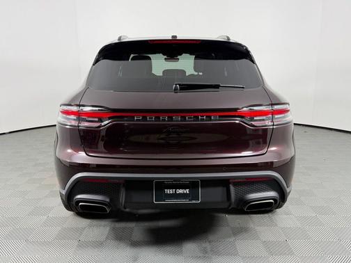 2026 Porsche Macan 