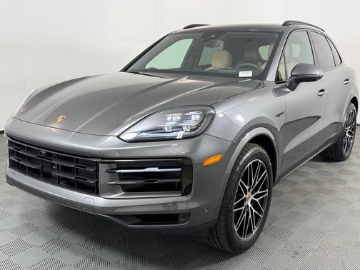 2026 Porsche Cayenne AWD
