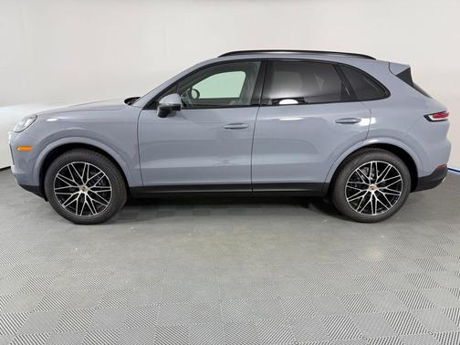 2025 Porsche Cayenne Base