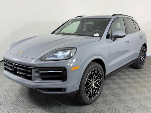 2025 Porsche Cayenne Base
