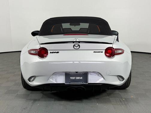 2016 Mazda MX-5 Miata Club