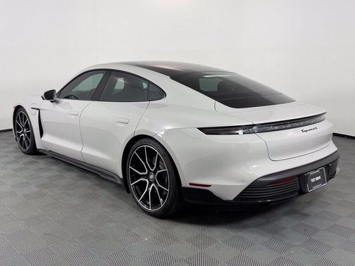 Chalk 2024 Porsche Taycan 4S