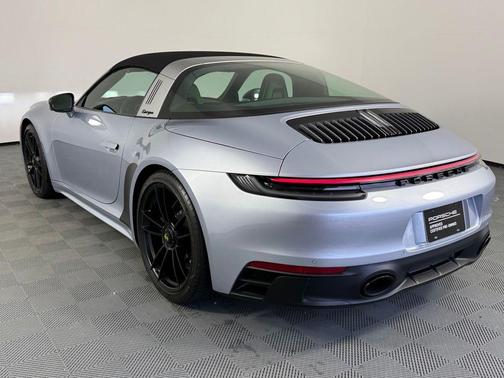 2023 Porsche 911 Targa 4 GTS