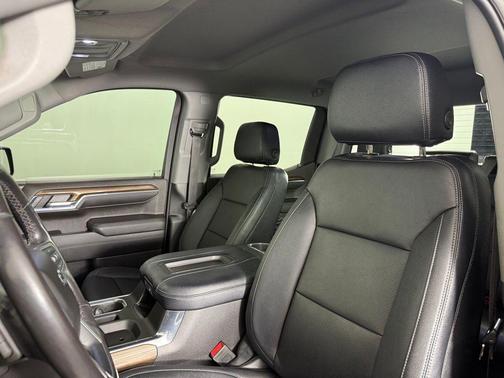 Sand Dune Metallic 2022 Chevrolet Silverado 1500 LT Trail Boss