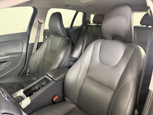 2016 Volvo V60 T5 Premier