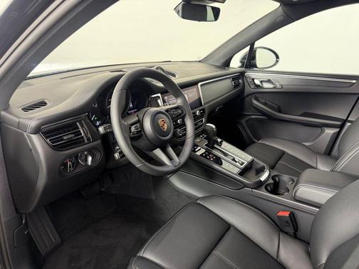 2026 Porsche Macan GTS