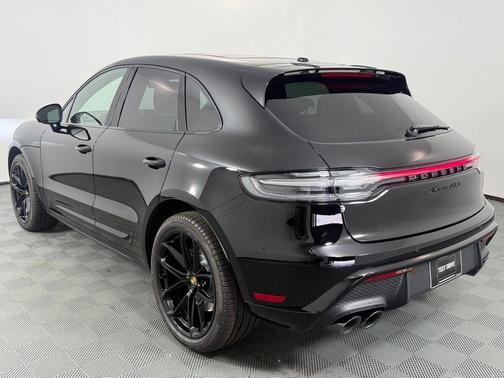 2026 Porsche Macan GTS
