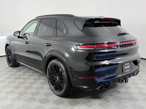 2026 Porsche Cayenne GTS