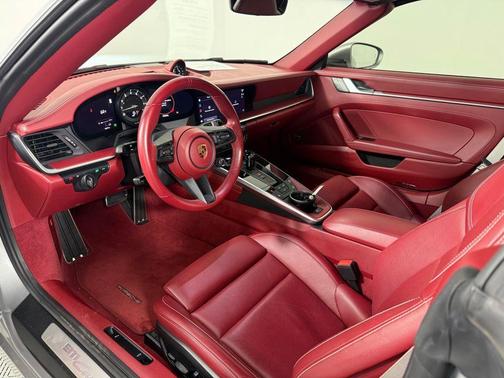 2022 Porsche 911 Carrera S