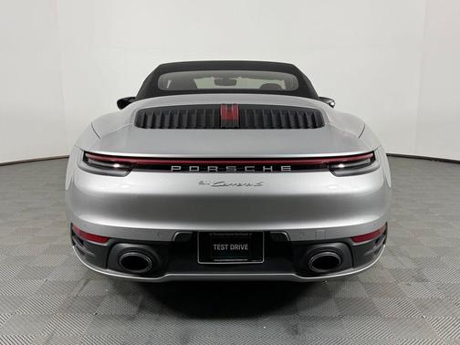 2022 Porsche 911 Carrera S