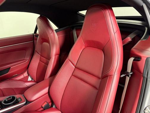 2022 Porsche 911 Carrera S