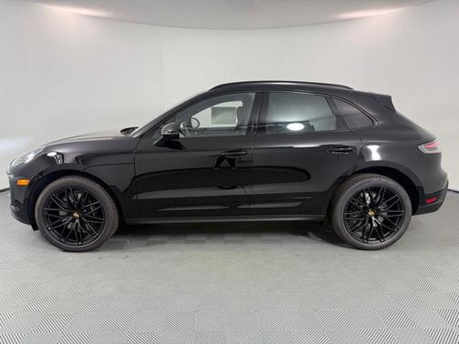 2025 Porsche Macan GTS