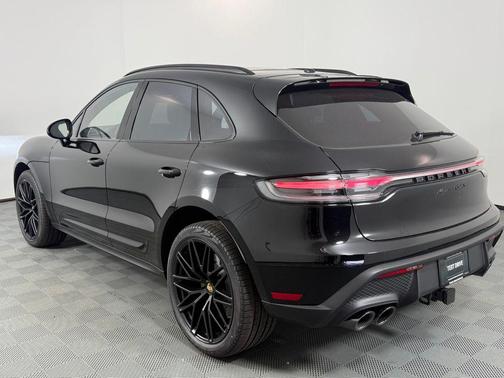 2025 Porsche Macan GTS