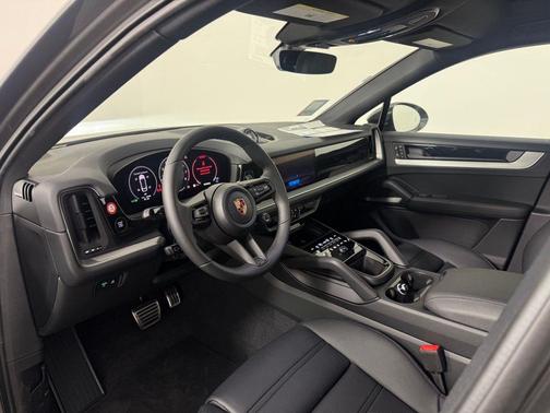 2026 Porsche Cayenne S Coupe AWD