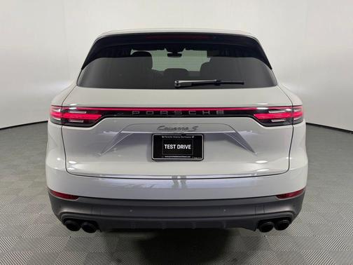 2023 Porsche Cayenne S Platinum Edition