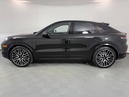 2026 Porsche Cayenne Turbo