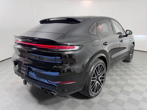 2026 Porsche Cayenne Turbo