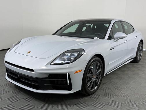 2026 Porsche Panamera 4S