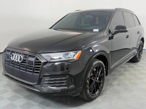 2021 Audi Q7 45 Premium Plus