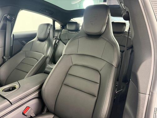 2025 Porsche Taycan Base