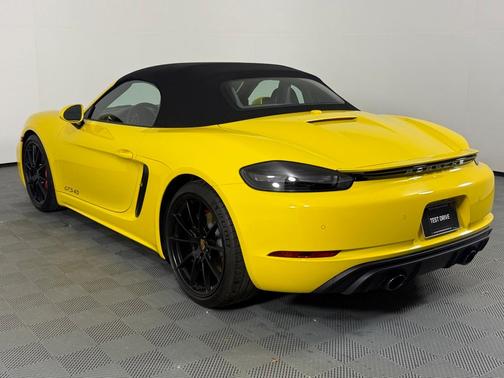 2024 Porsche 718 Boxster GTS 4.0