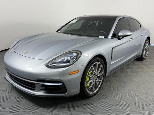 2019 Porsche Panamera E-Hybrid 4