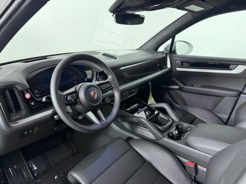 Chalk 2026 Porsche Cayenne Base