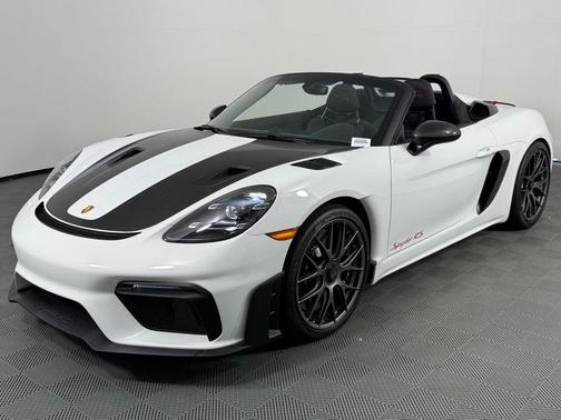 2024 Porsche 718 Spyder RS