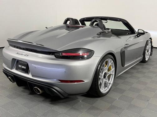 2025 Porsche 718 Spyder RS