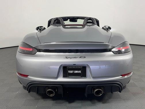 2025 Porsche 718 Spyder RS