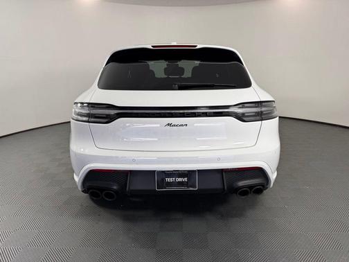 White 2025 Porsche Macan Base