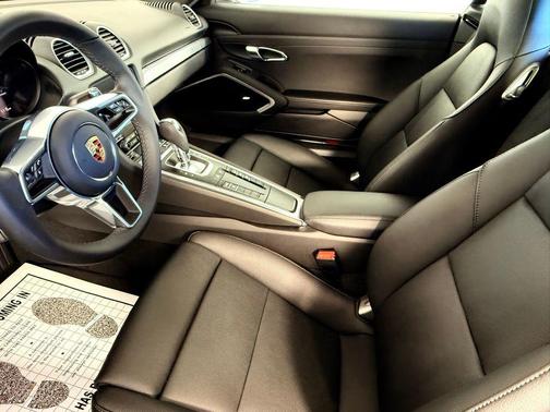 2025 Porsche 718 Cayman Base