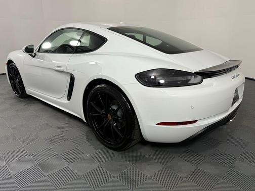 2025 Porsche 718 Cayman Base