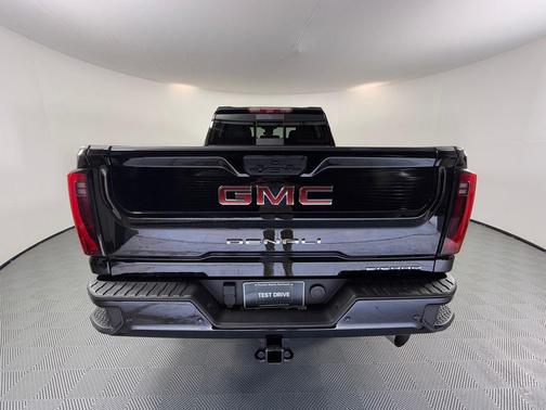 2024 GMC Sierra 2500 Denali