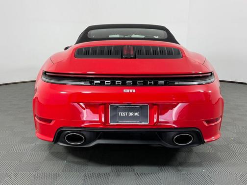 2025 Porsche 911 Carrera